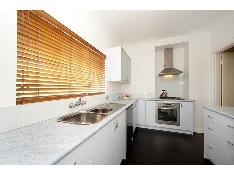2/35 Lithgow Street, Glen Iris VIC 3146