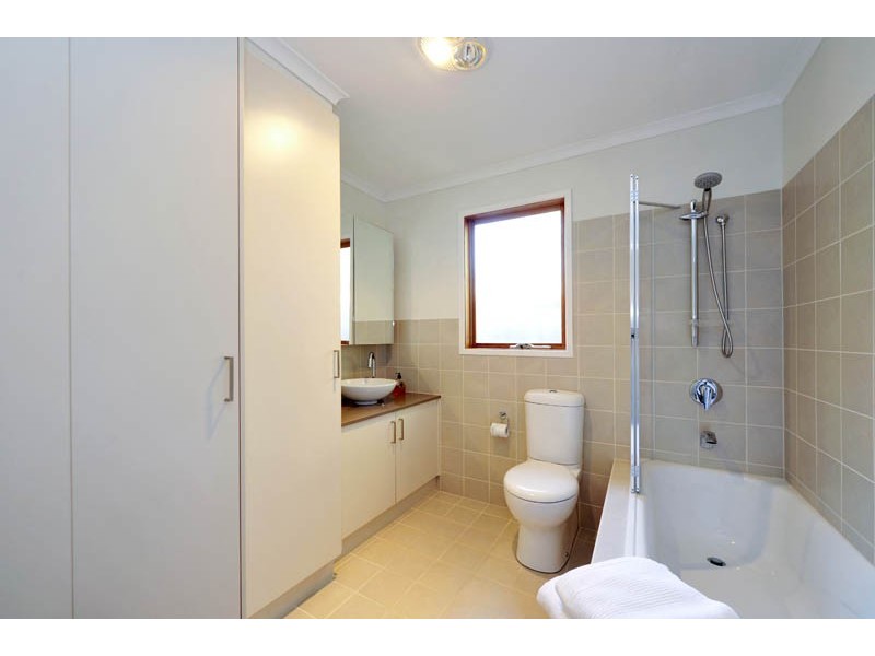 2/5 Bennett Street, Burwood VIC 3125
