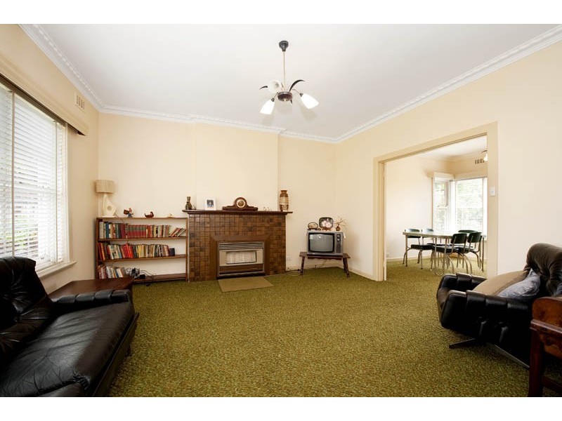 431 Warrigal Road, Burwood VIC 3125