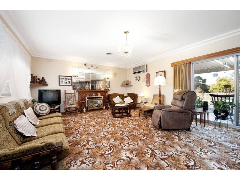 28 Leopold Street, Burwood VIC 3125