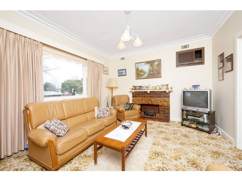 4 Austral Street, Surrey Hills VIC 3127