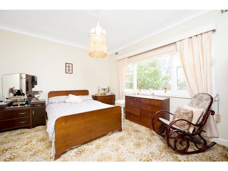 4 Austral Street, Surrey Hills VIC 3127