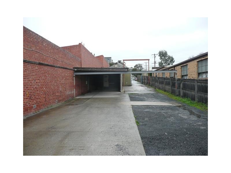 2 Duffy Street, Burwood VIC 3125