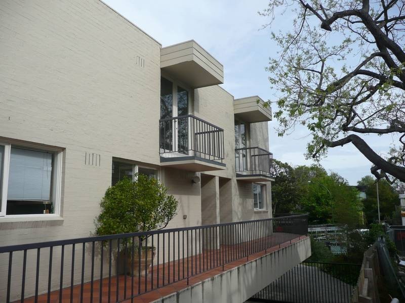 2/28 Tivoli Place, South Yarra VIC 3141