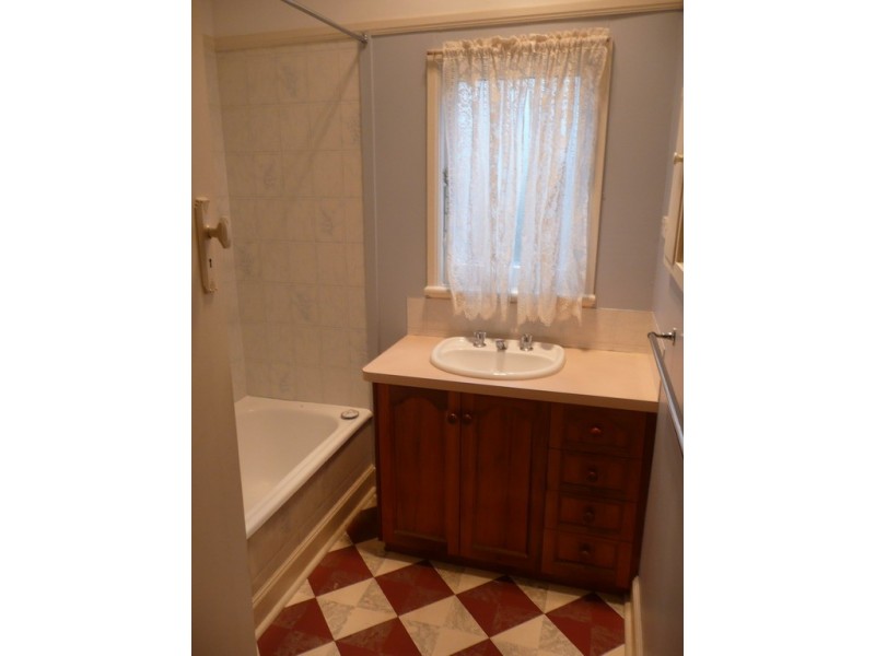 17 Trent Street, Glen Iris VIC 3146