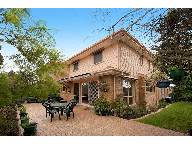 3/16 Newbigin Street, Burwood VIC 3125