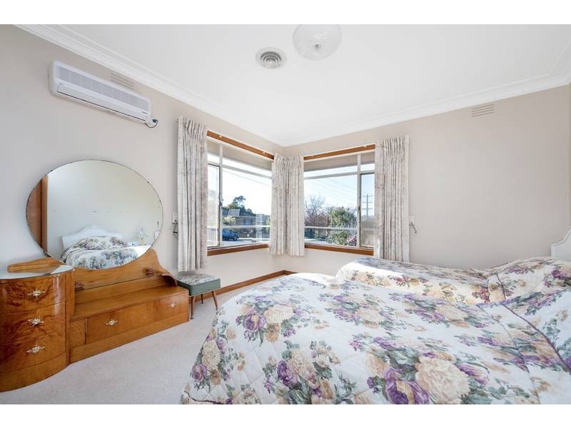 28 Leopold Street, Burwood VIC 3125