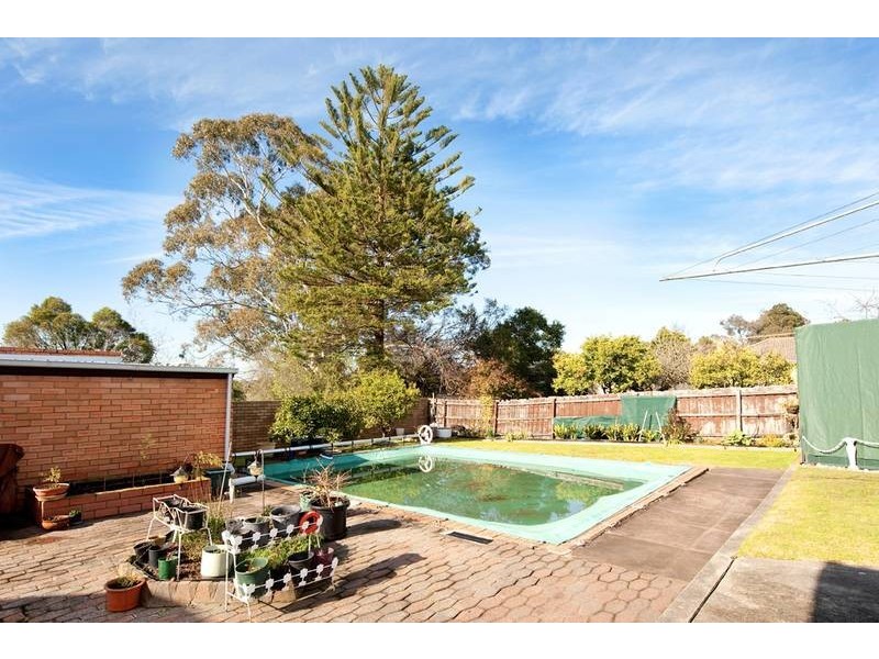 28 Leopold Street, Burwood VIC 3125
