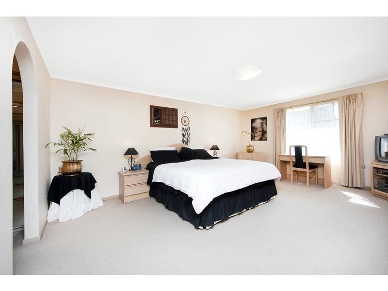 22 Staughton Road, Glen Iris VIC 3146