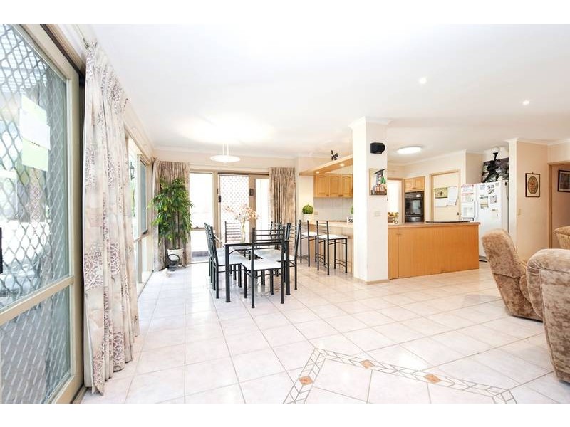 22 Staughton Road, Glen Iris VIC 3146