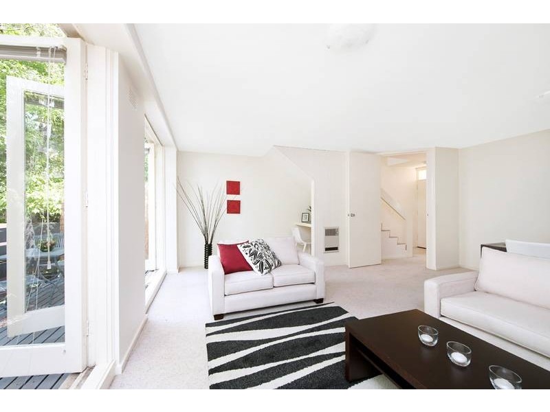 2/28 Tivoli Place, South Yarra VIC 3141