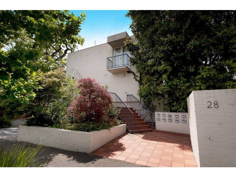 2/28 Tivoli Place, South Yarra VIC 3141