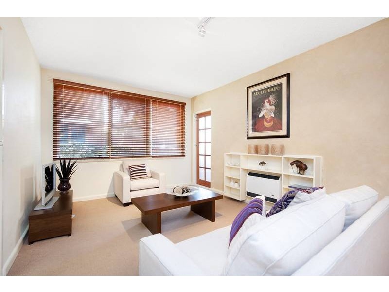 4/9 Osborne Ave, Glen Iris VIC 3146