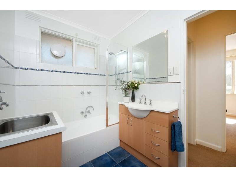 4/9 Osborne Ave, Glen Iris VIC 3146
