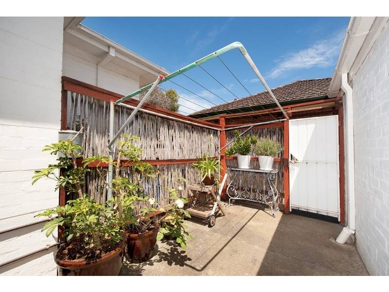 1/145 Through Road, Camberwell VIC 3124
