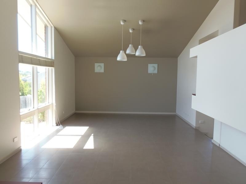 2/29 Donna Buang Street, Camberwell VIC 3124