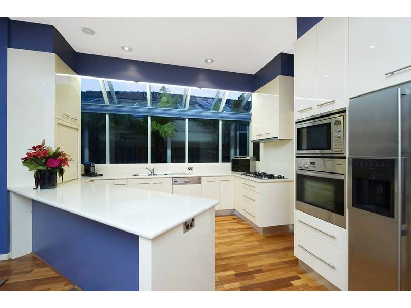 6 Bourne Road, Glen Iris VIC 3146