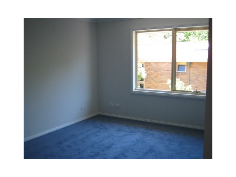 2/20 Van Ness Avenue, Glen Iris VIC 3146