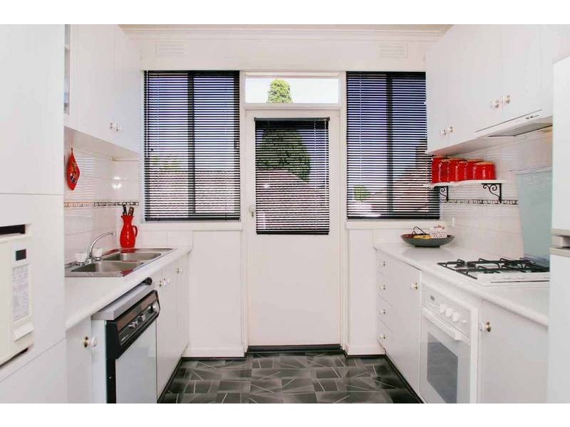 6/296 Warrigal Road, Glen Iris VIC 3146