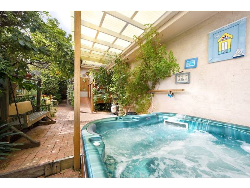 2/253 Highfield Road, Camberwell VIC 3124