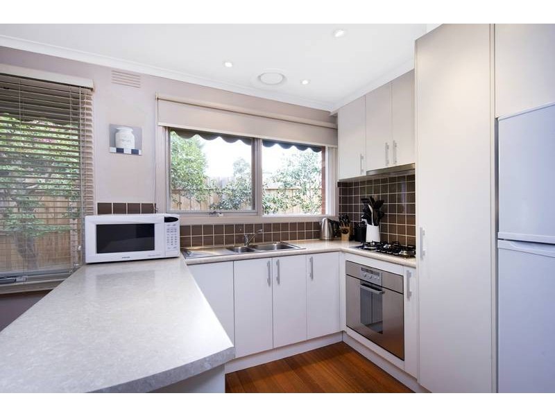 4/10 Dickens Street, Glen Iris VIC 3146