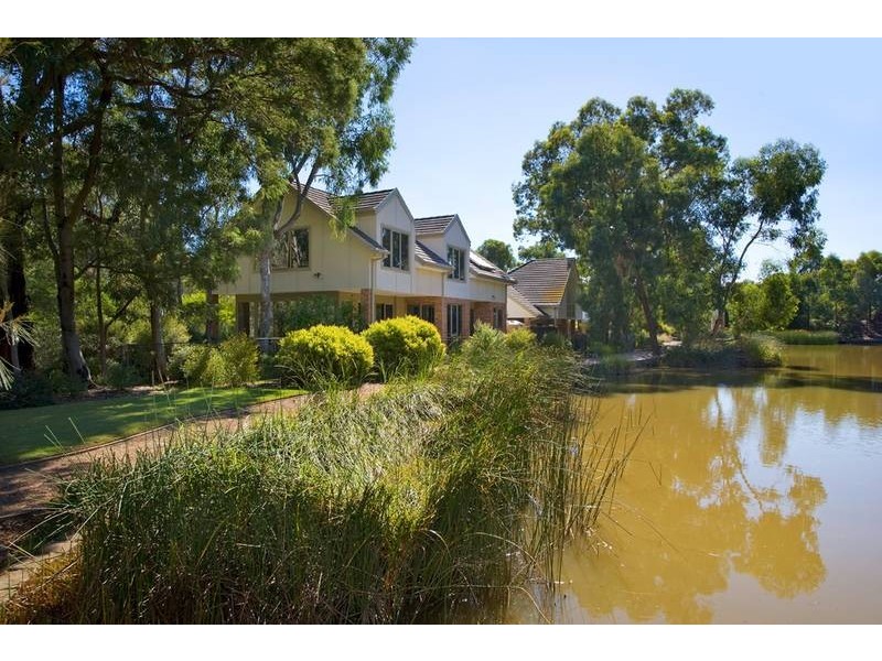4 Lakeview Court, Glen Waverley VIC 3150