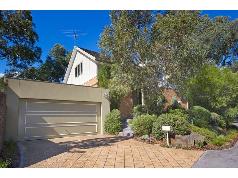 4 Lakeview Court, Glen Waverley VIC 3150