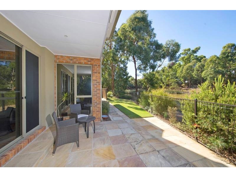 4 Lakeview Court, Glen Waverley VIC 3150