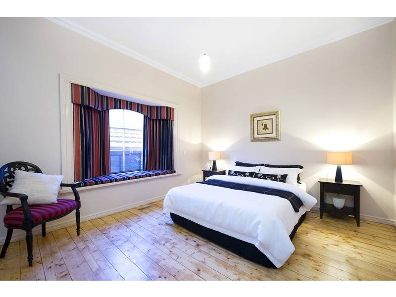6 Hillside Parade, Glen Iris VIC 3146