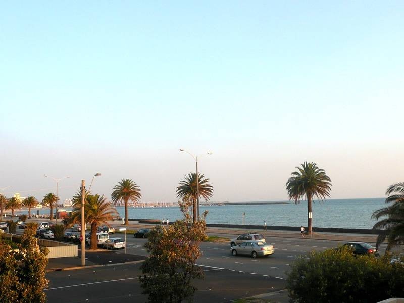 3/225 Beaconsfield Parade, Middle Park VIC 3206