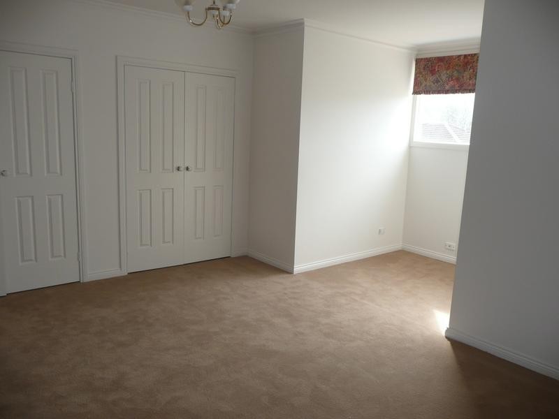 3/12 Van Ness Avenue, Glen Iris VIC 3146