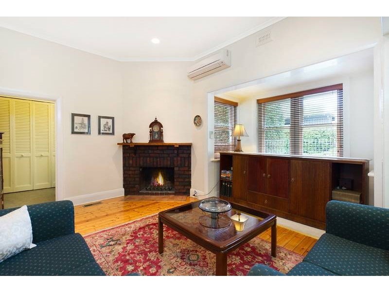 16 Highfield Road, Canterbury VIC 3126