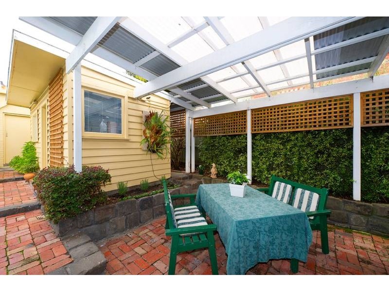 16 Highfield Road, Canterbury VIC 3126