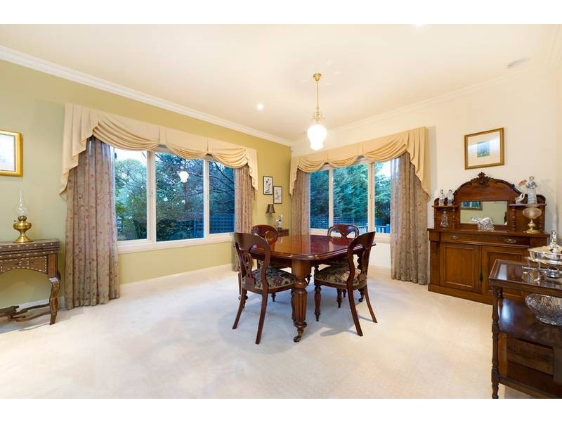 2/55 Athelstan Road, Camberwell VIC 3124