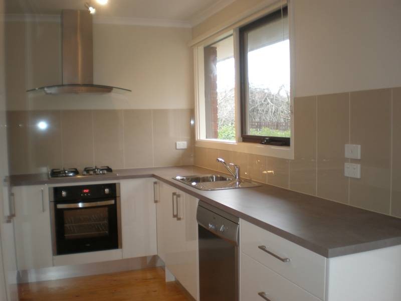 3/7 McCubbin Street, Burwood VIC 3125