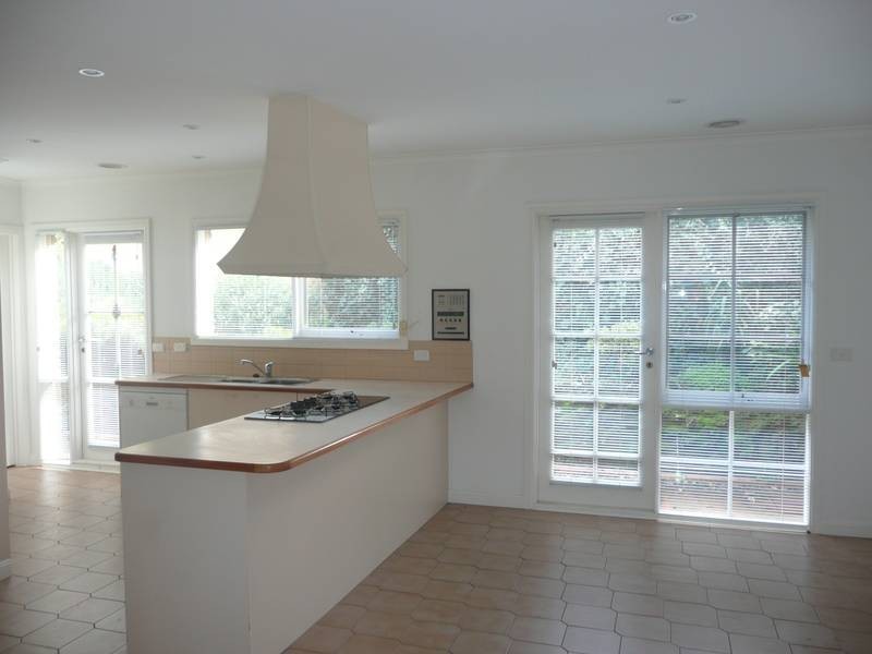 1/28 Halley Avenue, Camberwell VIC 3124