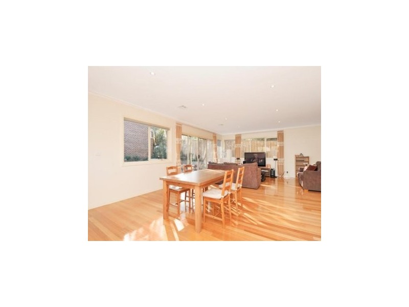2/1040 Toorak Road, Camberwell VIC 3124