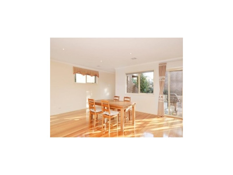 2/1040 Toorak Road, Camberwell VIC 3124