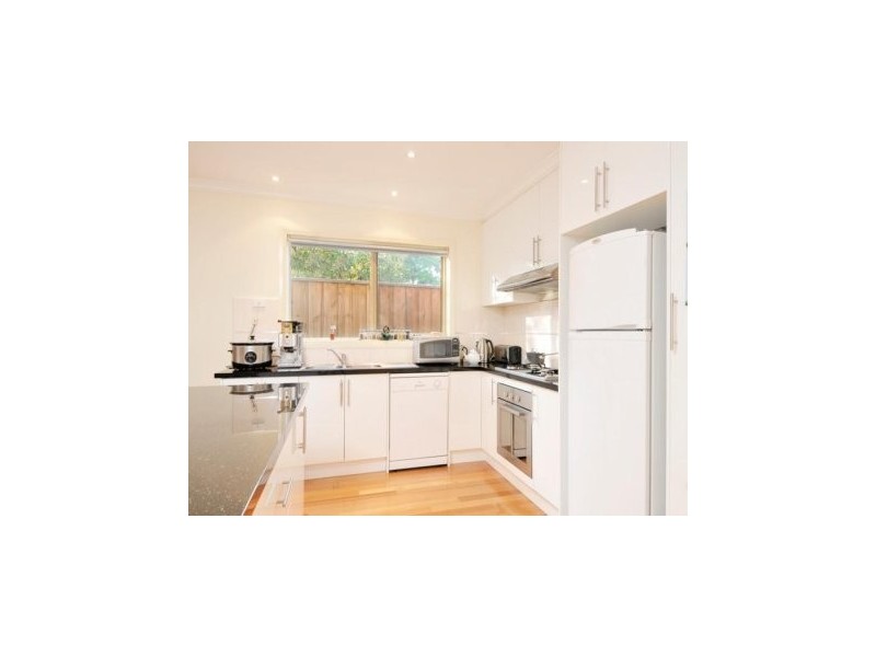 2/1040 Toorak Road, Camberwell VIC 3124