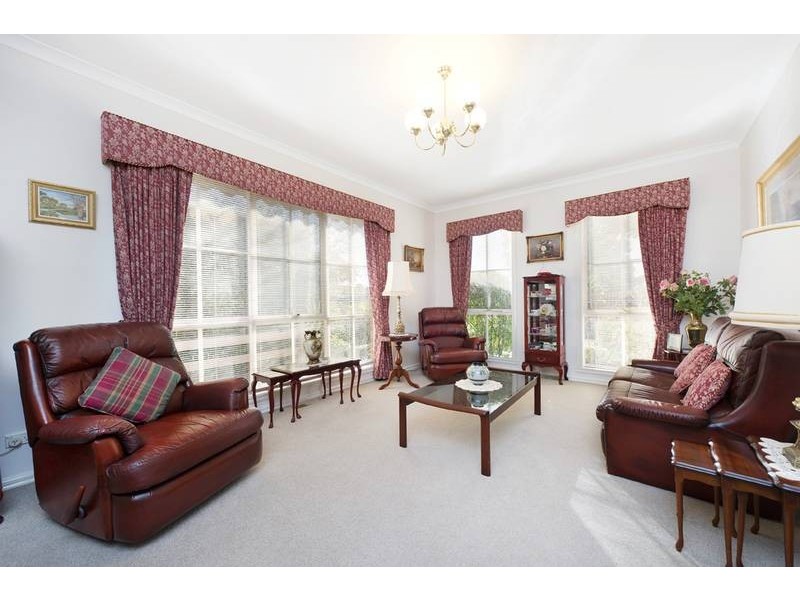 1/13 Newbigin Street, Burwood VIC 3125