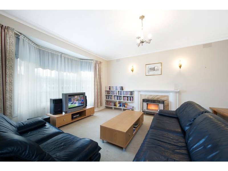 2/9 Through Road, Camberwell VIC 3124