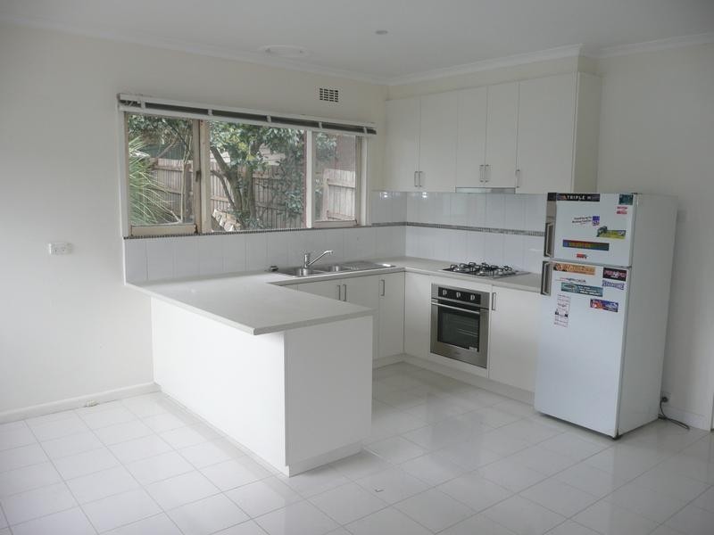 9 Leonard Street, Burwood VIC 3125