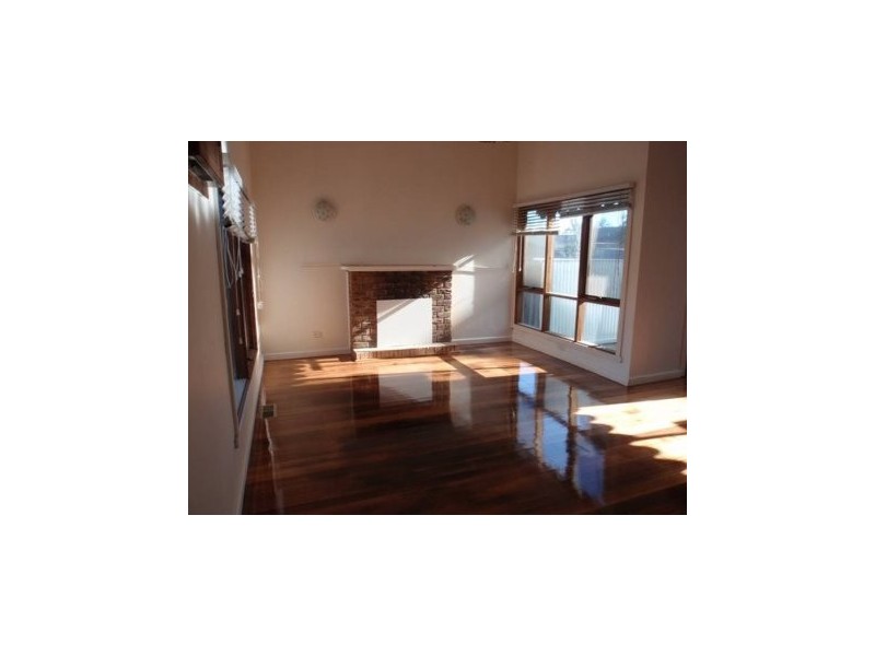 9 Leonard Street, Burwood VIC 3125