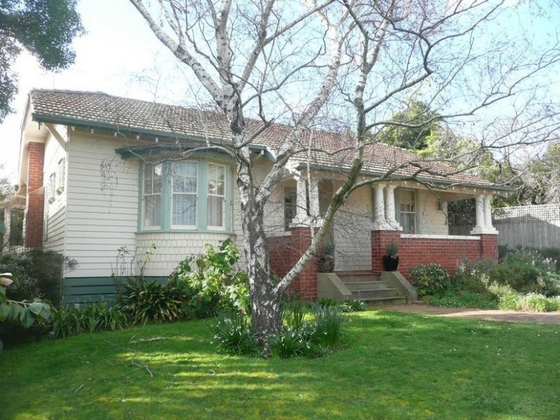 1 Laxdale Road, Camberwell VIC 3124