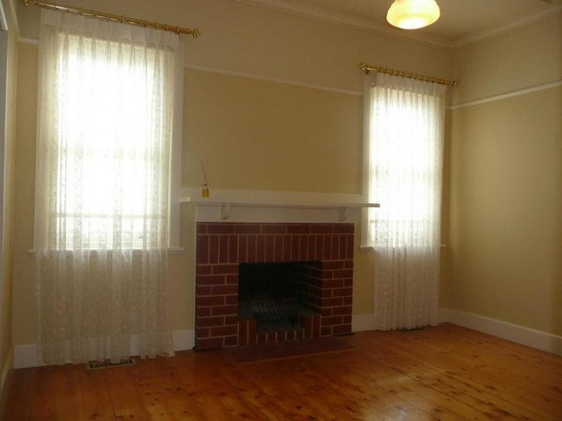 1 Laxdale Road, Camberwell VIC 3124