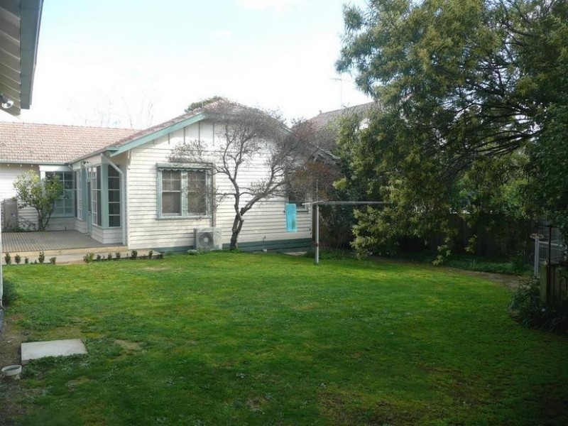 1 Laxdale Road, Camberwell VIC 3124