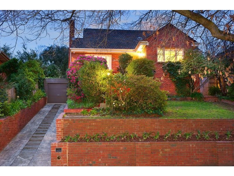 65 Valley Parade, Glen Iris VIC 3146