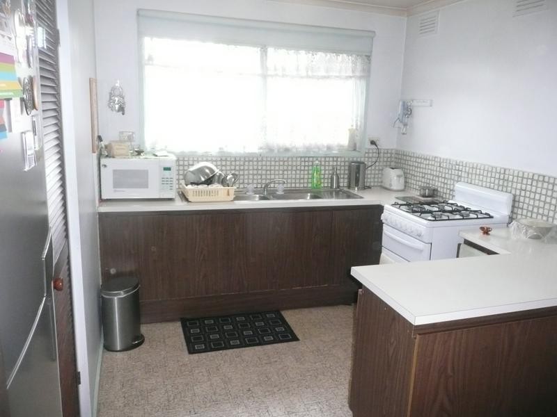 4/44 Royton Street, Burwood East VIC 3151