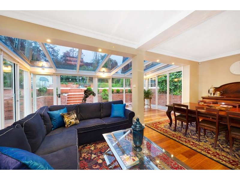 65 Valley Parade, Glen Iris VIC 3146