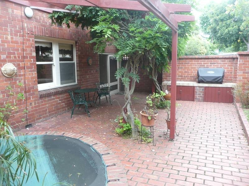 2/10 Berkeley Street, Hawthorn VIC 3122